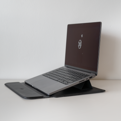 DSC04805editLR-edit Smart Laptop Sleeve 15"/16"